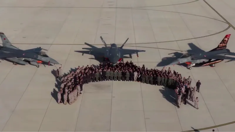 Bayraktar KIZILELMA insansız savaş uçağıyla dünyada ilki başardı