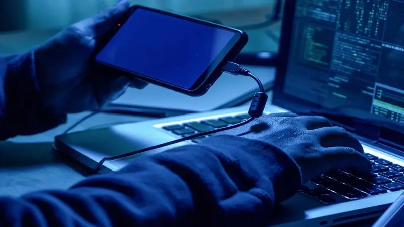 Bayram öncesi dolandırıcılık uyarısı... Yapay zekâ destekli mesajlara dikkat