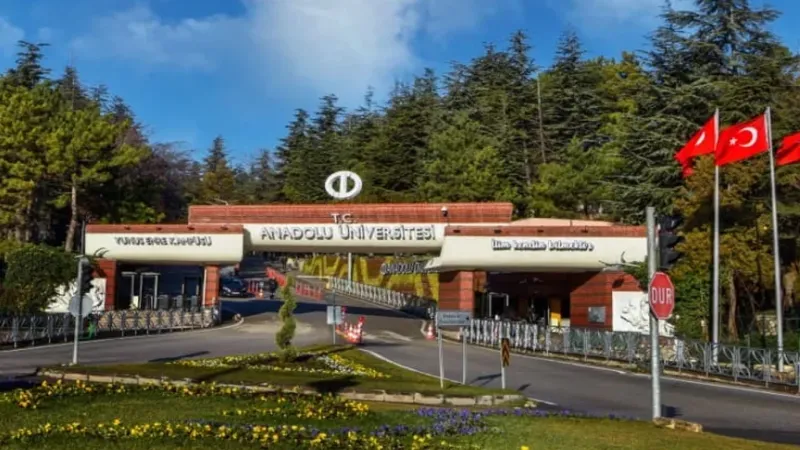 Anadolu Üniversitesi'nden lisansüstü eğitime yeni ayar
