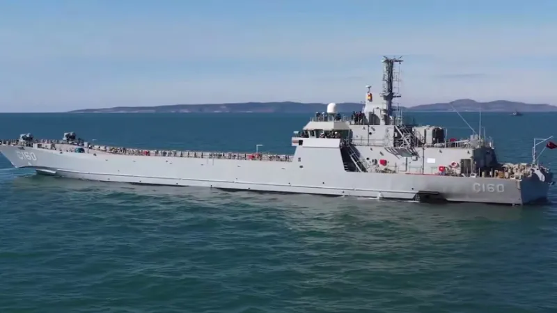Yeni tip çıkarma gemisinde ikinci teslimat... Ç-160 Deniz Kuvvetleri envanterinde